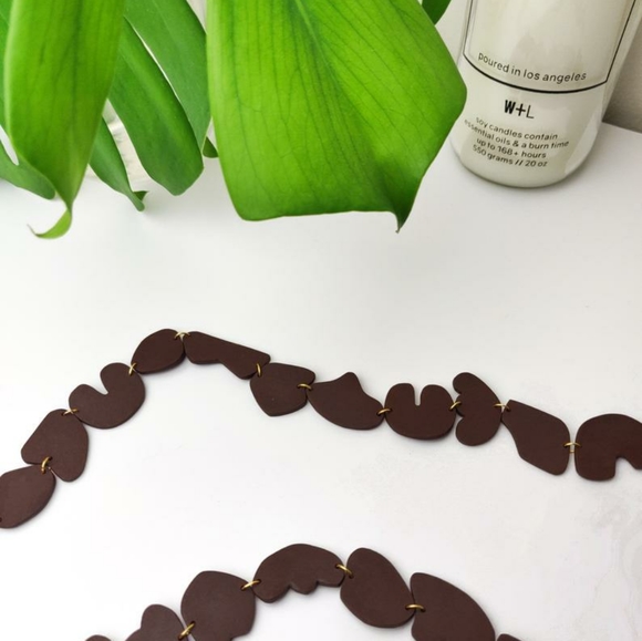 Brown Minimalistic Face Mask Chain, Mask Holder - Picture 3 of 3